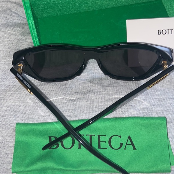 BOTTEGA VENETA Sun Glasses - Picture 6 of 14